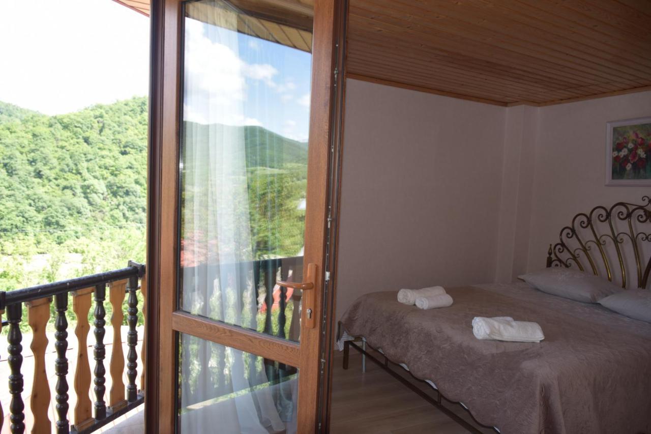Guest House Ilto Akhmeta Εξωτερικό φωτογραφία